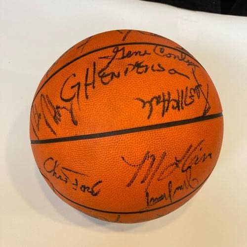 Легендата на Бостън Селтикс подписаха баскетболен договор с Чък Купером 28 Sigs PSA DNA Редки! - Баскетболни